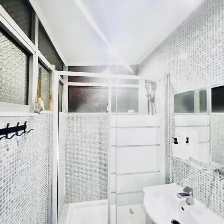 Alcantara Seaside Apartman *